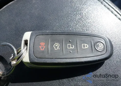 2017 Ford Taurus Limited z USA, uszkodzony, nr VIN 1FAHP2F83HG113716